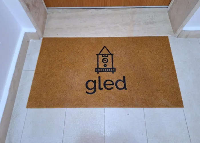 Gled Studioflat アパート *